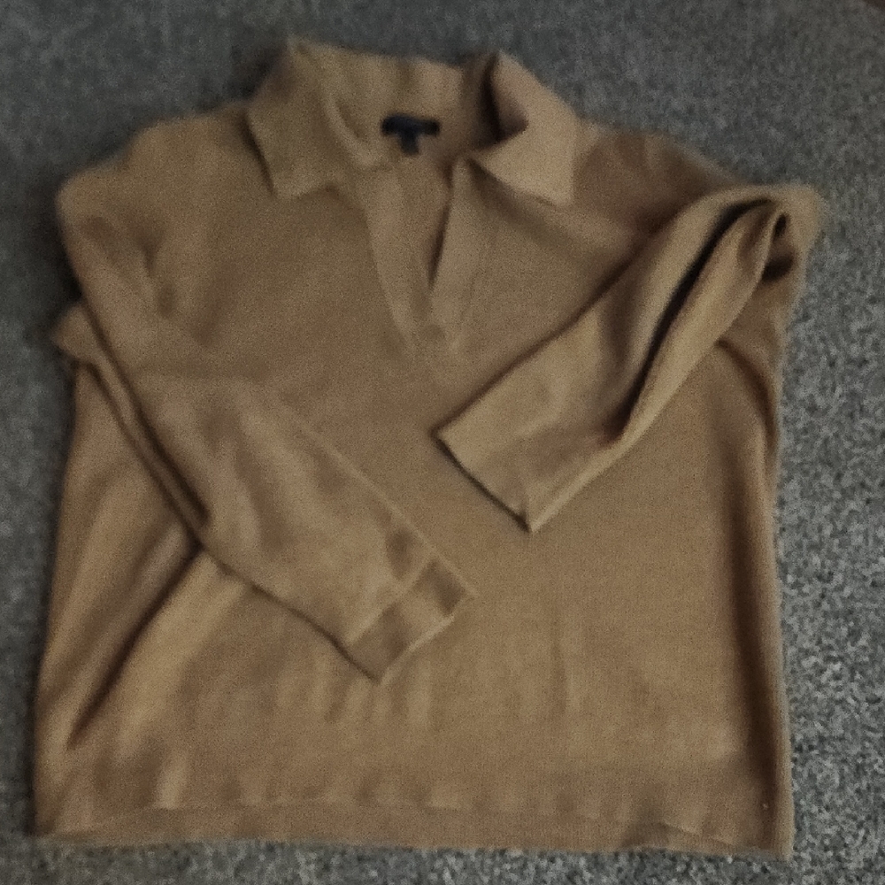 Banana Republic V-Neck Brown women's  Sweater